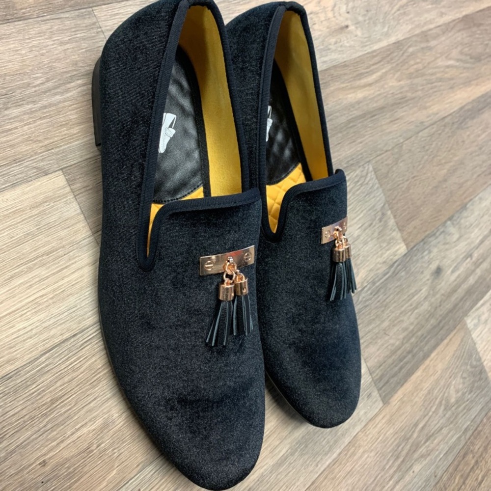 Men’s Tassel black Velvet Loafers
